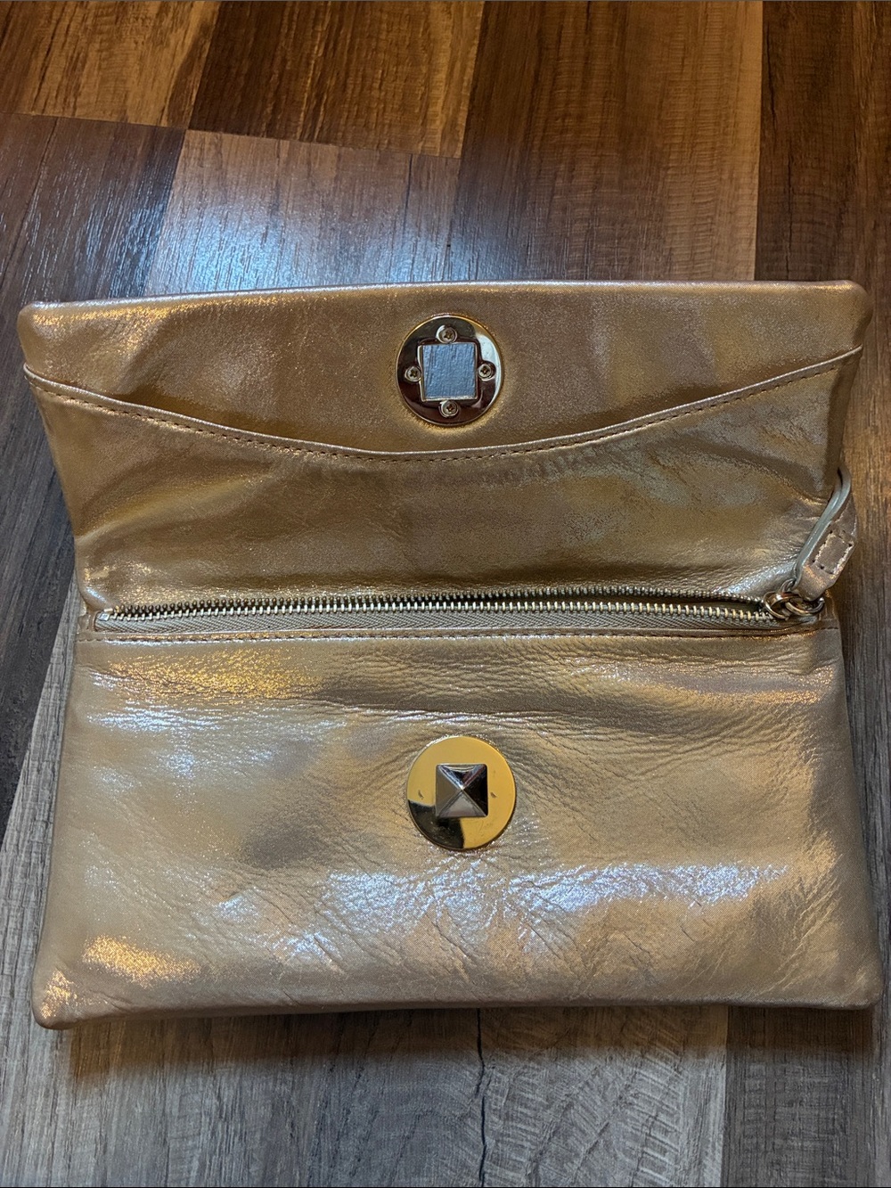 Kate Spade- Women’s Leather- Gold/Metallic Clutch W/Signature Twist Lock